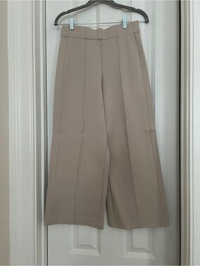 Jones New York Taupe Wide-Leg Cropped Pants